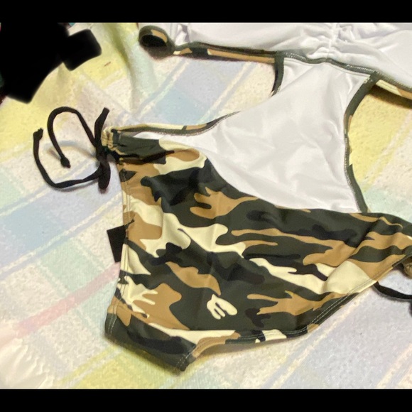Beautiful Green Camo Swimsuit Gorgeous - Picture 8 of 13
